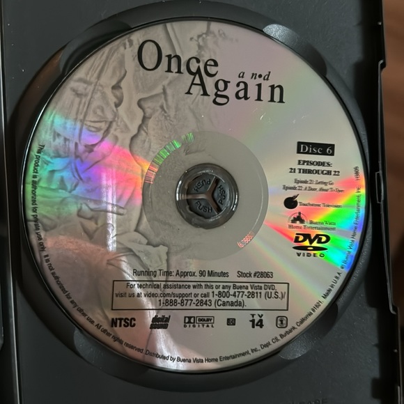 The complete first season, box set, DVD. - Picture 8 of 8